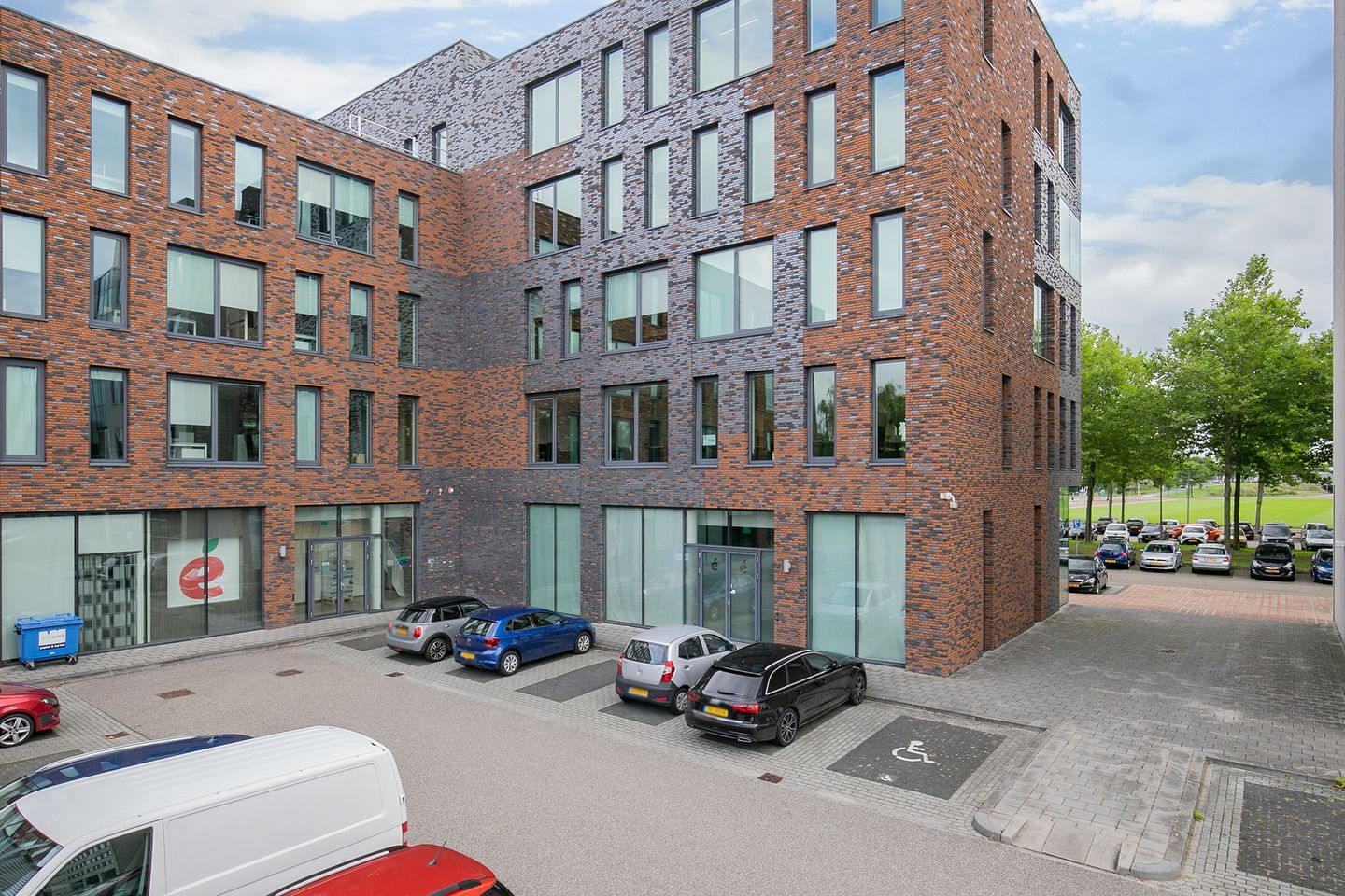 View photo 4 of Abe Lenstra boulevard 4