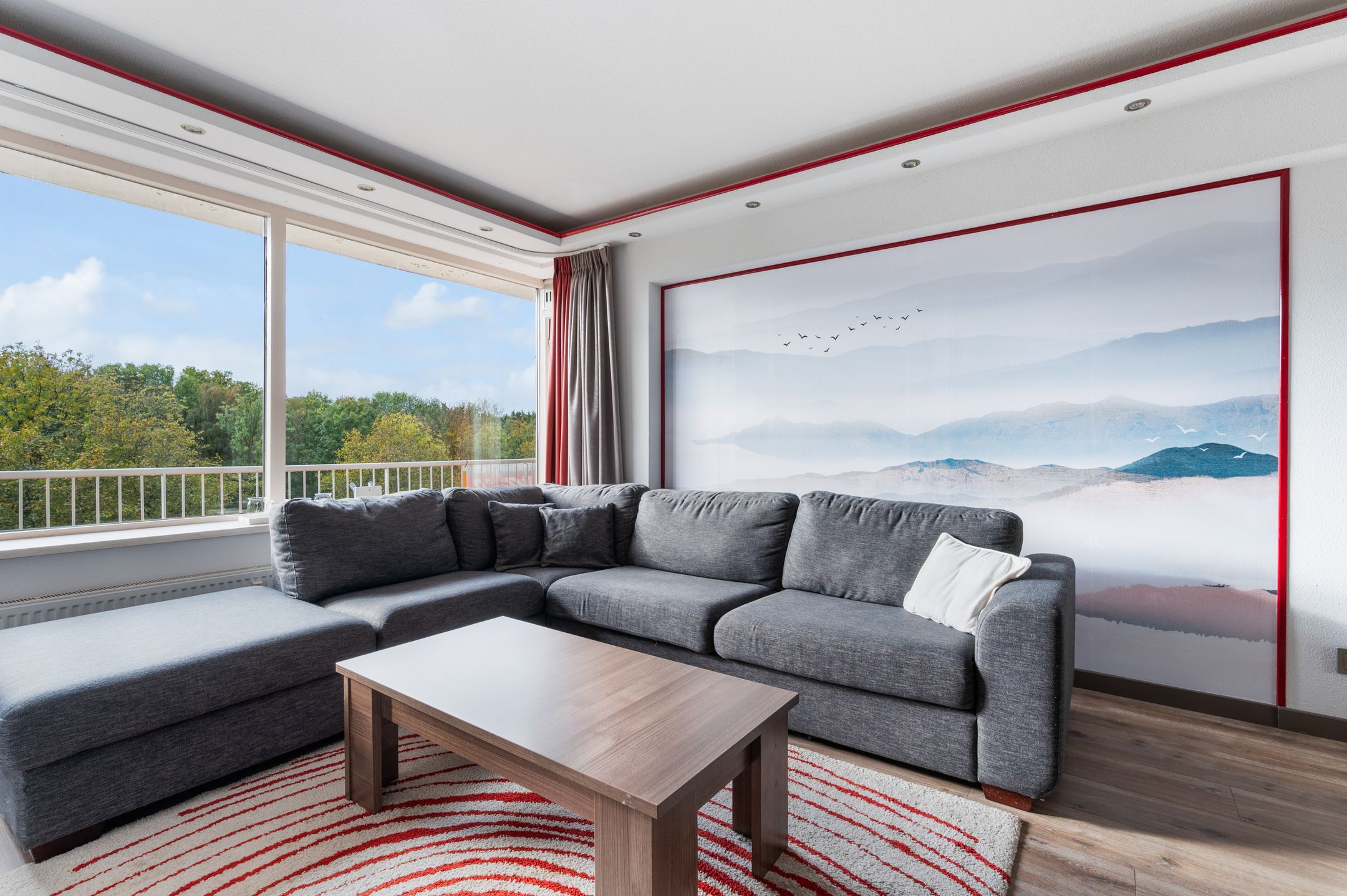 Foto 9 van Edmond Hellenraadstraat 57