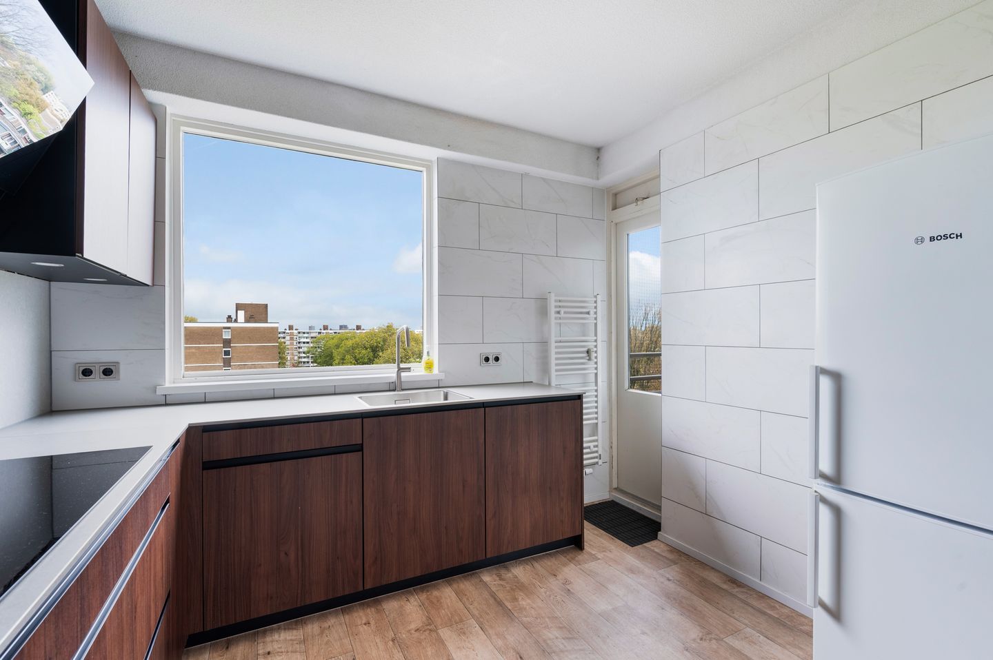 Foto 14 van Edmond Hellenraadstraat 57