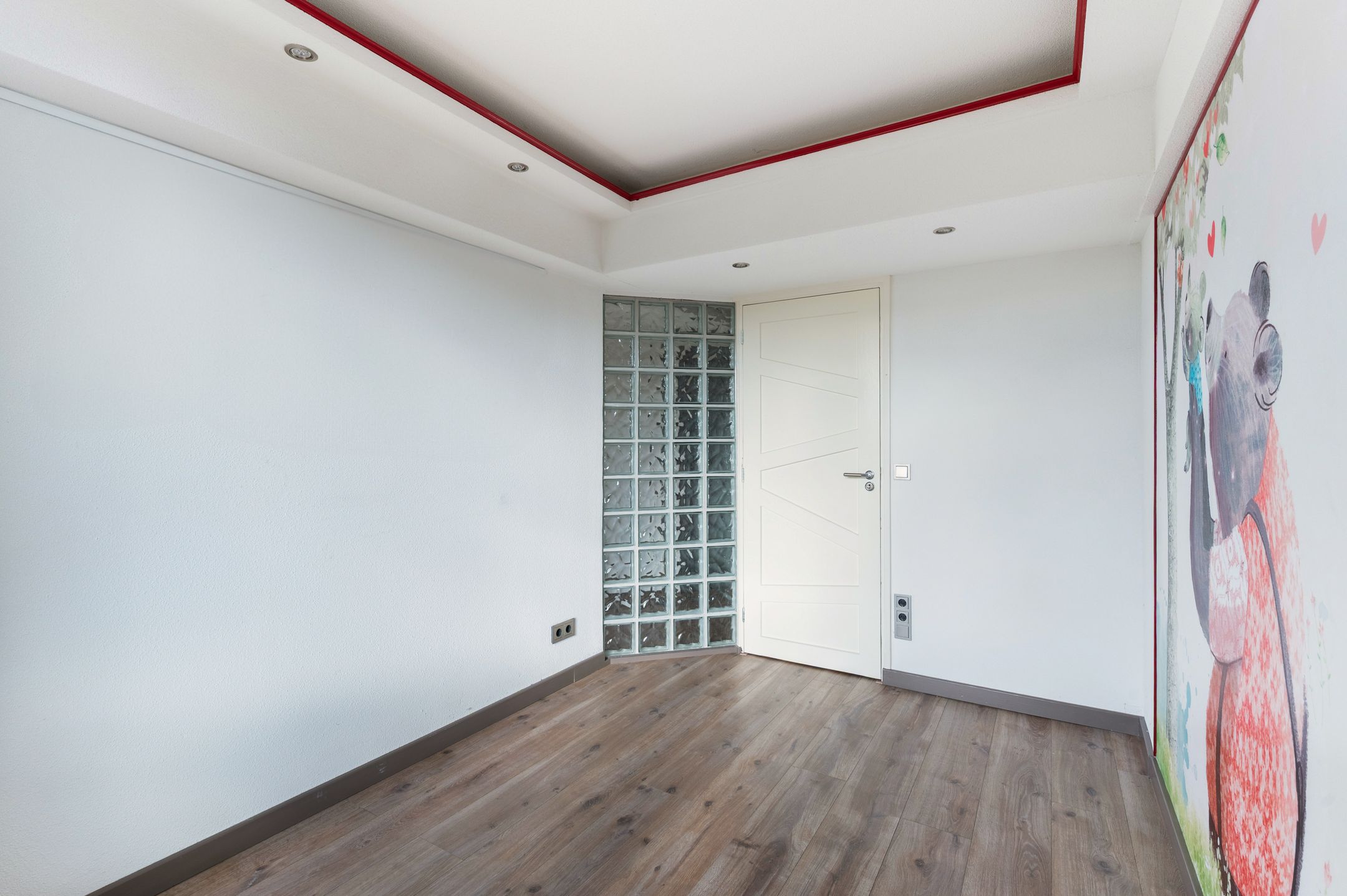 Foto 18 van Edmond Hellenraadstraat 57