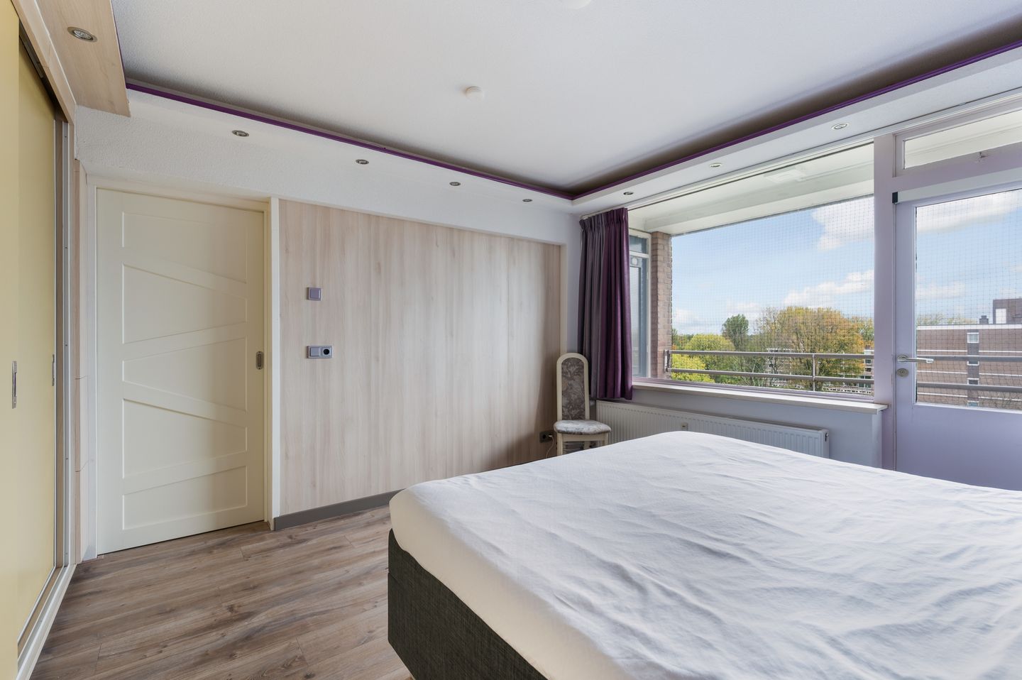 Foto 20 van Edmond Hellenraadstraat 57