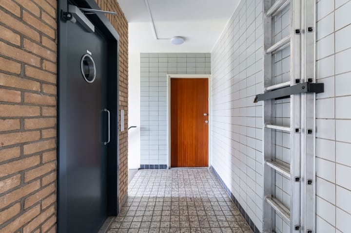 Foto 33 van Edmond Hellenraadstraat 57