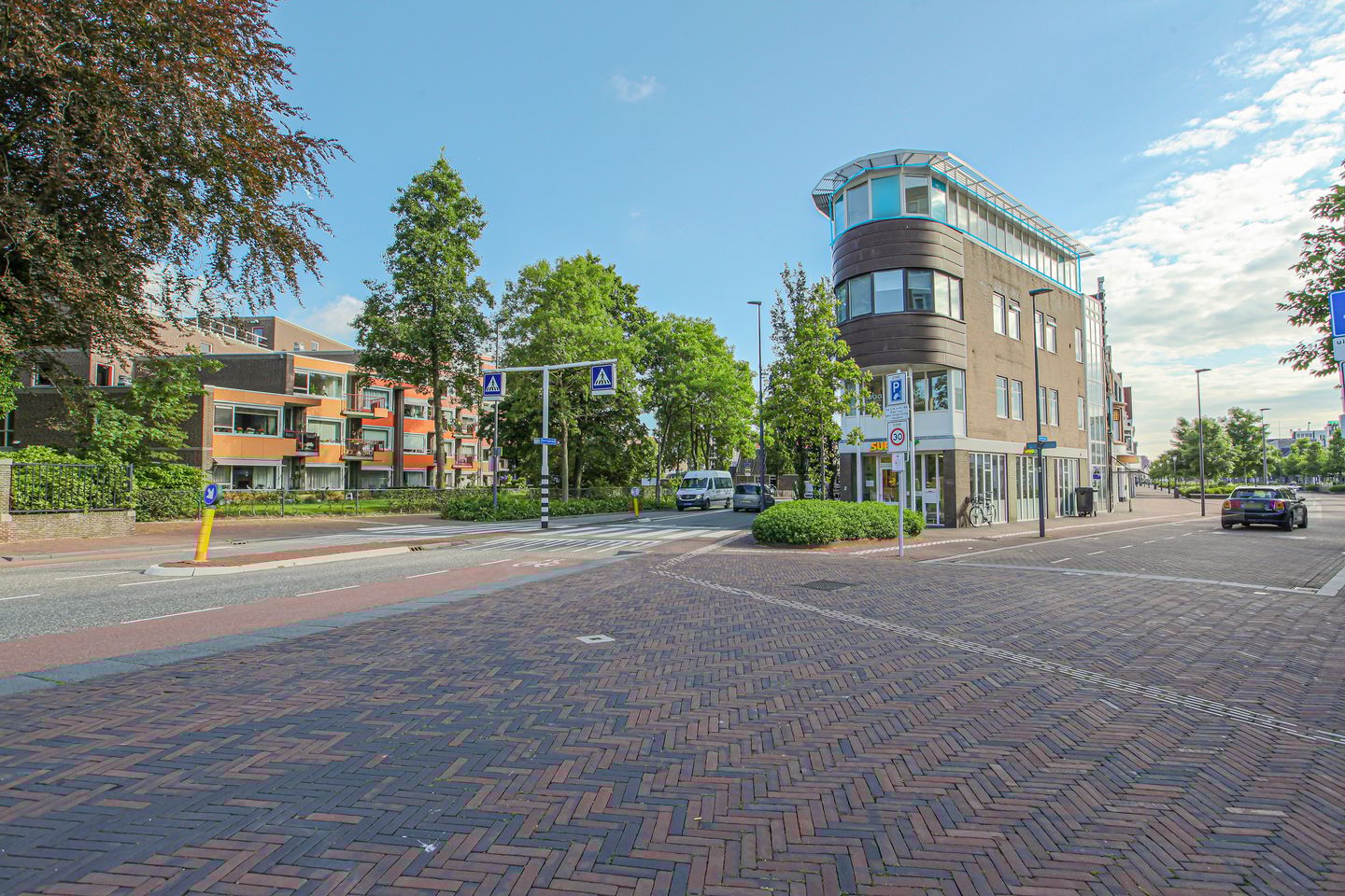 Bekijk foto 2 van Breestraat 2-D