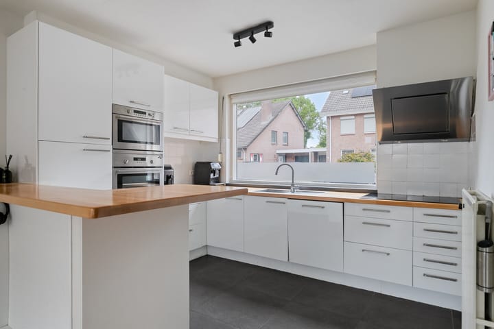 Foto 2 van Hoefsmidwei 48