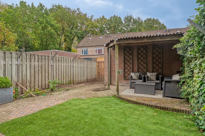 Foto 14 van Hoefsmidwei 48