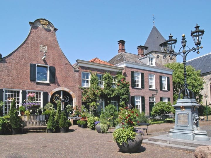 Foto 70 van Zwaluwstraat 27