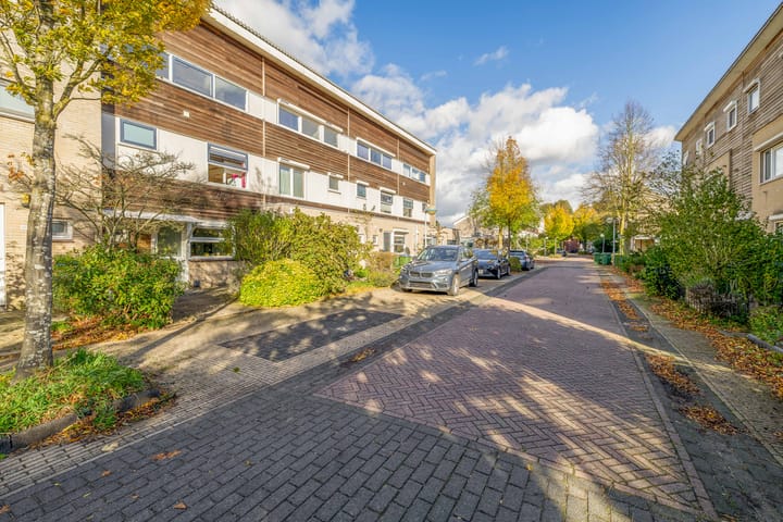 Foto 6 van Nienke van Hichtumstraat 28