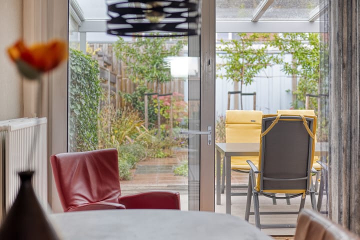 Photo 11 of J.van Wassenaerstraat 14