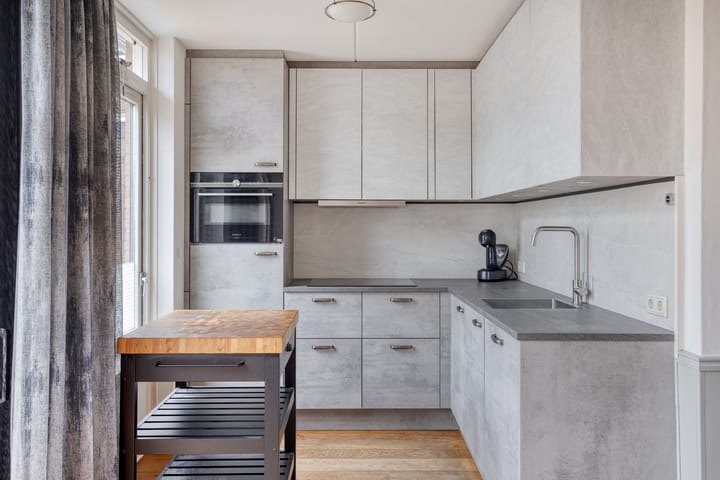 Photo 12 of J.van Wassenaerstraat 14