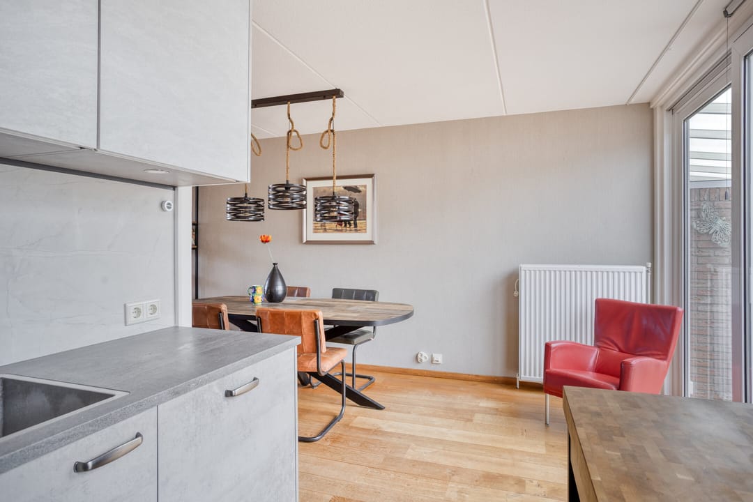 Foto 13 van J.van Wassenaerstraat 14