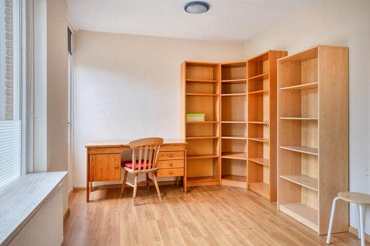 Photo 16 of J.van Wassenaerstraat 14