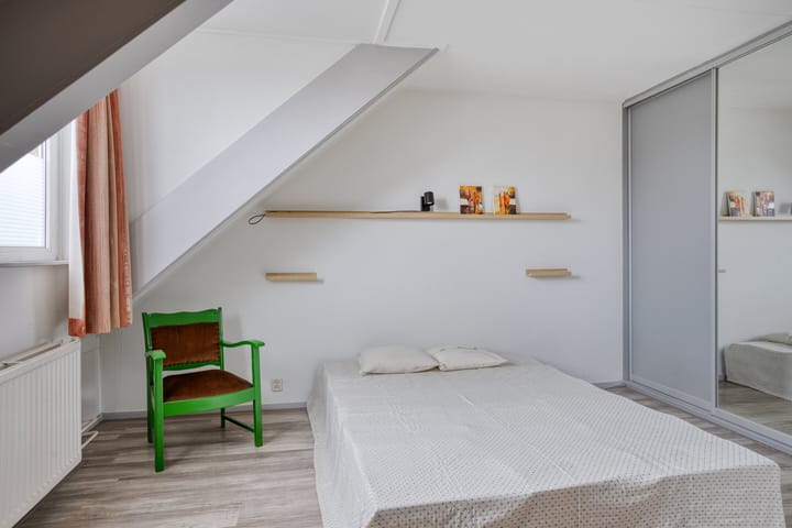 Photo 22 of J.van Wassenaerstraat 14