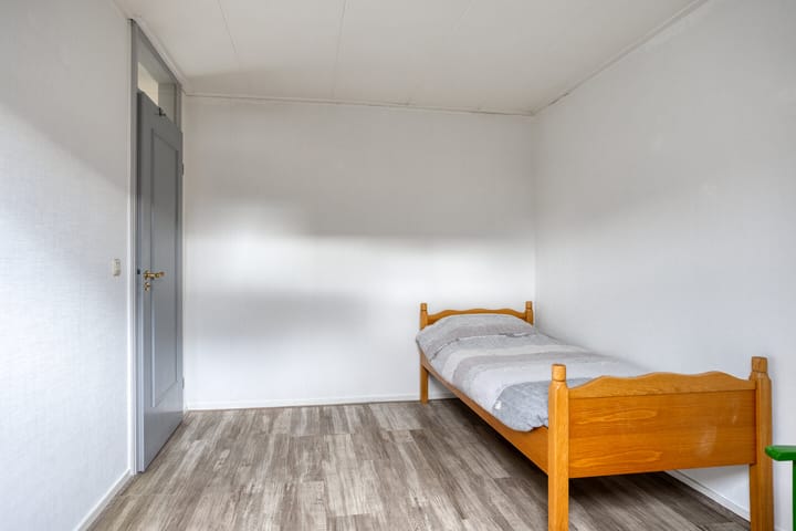 Photo 28 of J.van Wassenaerstraat 14