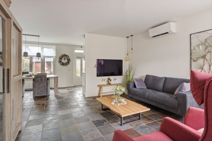 Photo 4 of Veldstraat 7