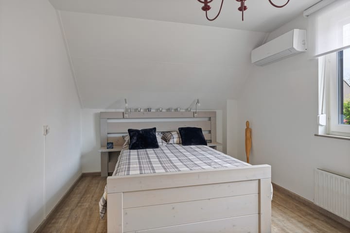 Photo 19 of Veldstraat 7