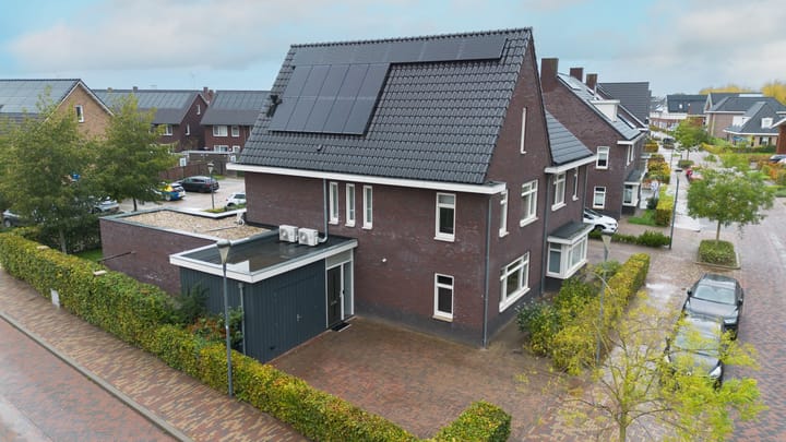 Foto 2 van Karel Glastra van Loonstraat 25