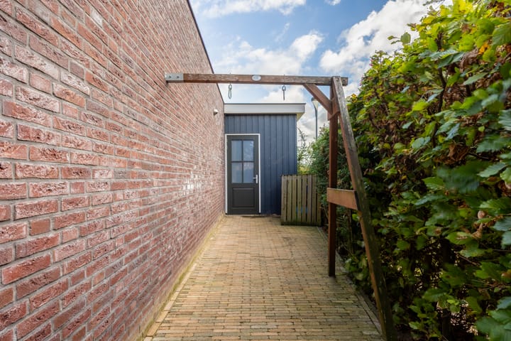 Foto 49 van Karel Glastra van Loonstraat 25