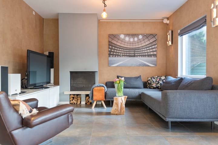 Photo 19 of Van Hogendorpstraat 47