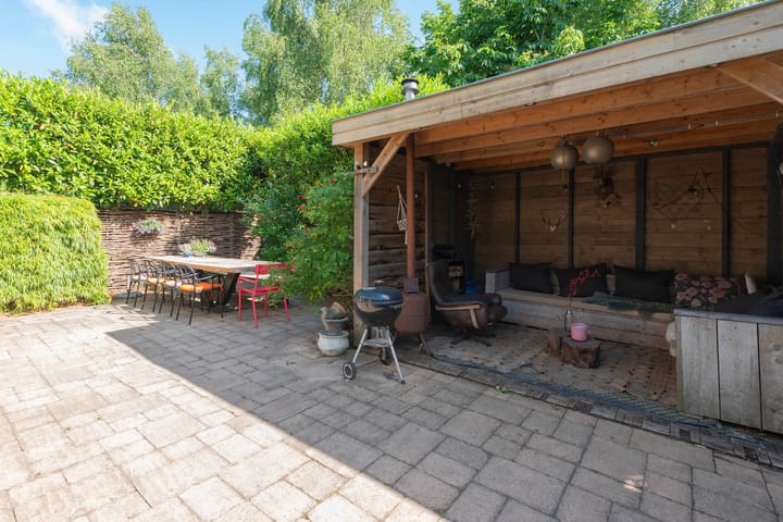 Photo 34 of Van Hogendorpstraat 47