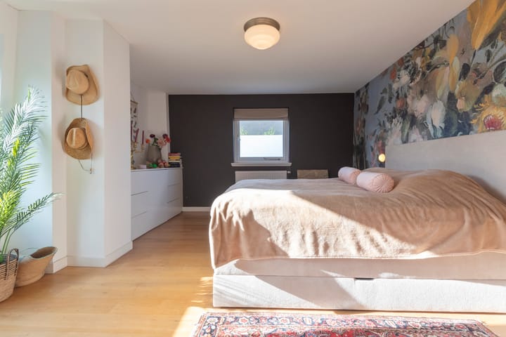 Photo 39 of Van Hogendorpstraat 47