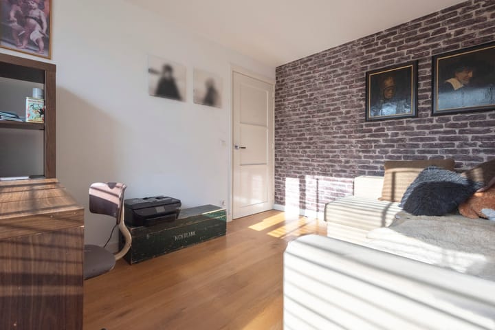 Photo 44 of Van Hogendorpstraat 47