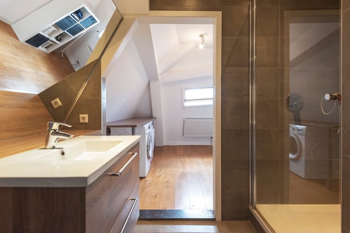 Photo 57 of Van Hogendorpstraat 47