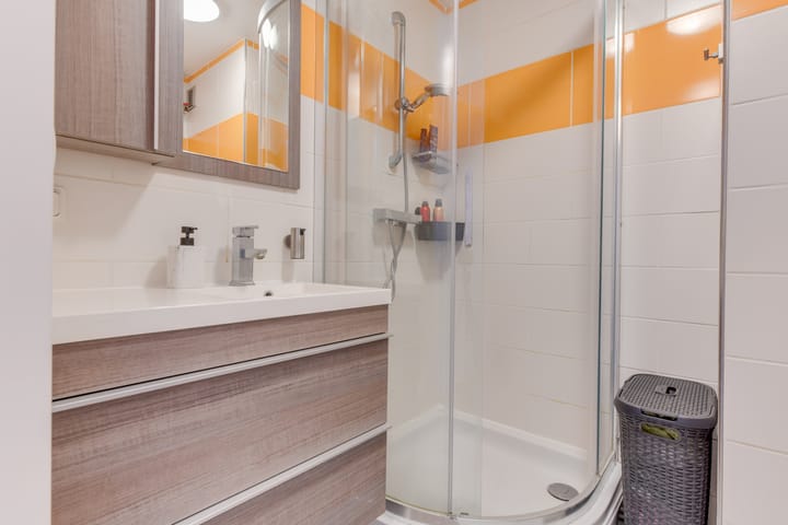 Photo 4 of Amelandstraat 84