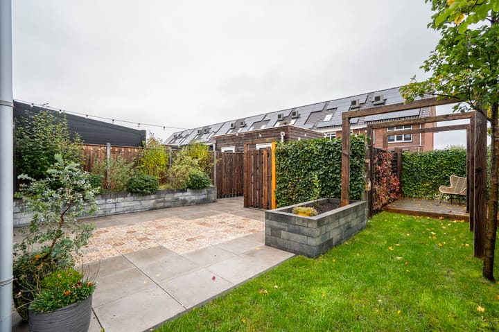 Foto 4 van Suzanna van Oostdijkstraat 2