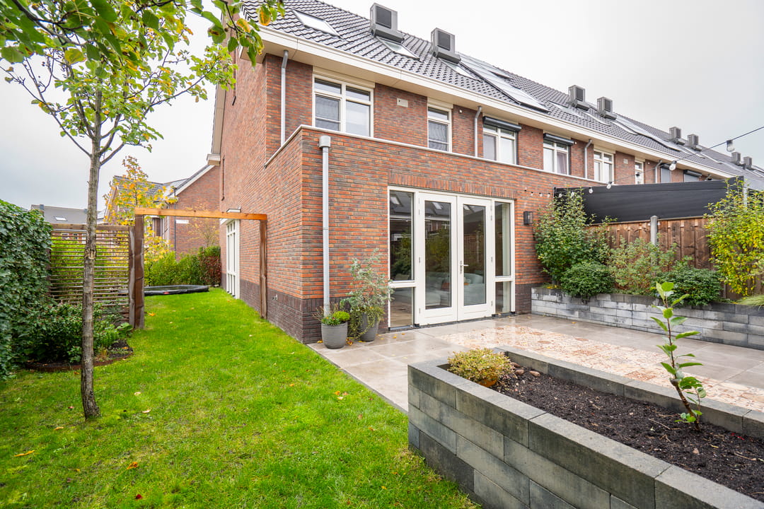 Foto 38 van Suzanna van Oostdijkstraat 2