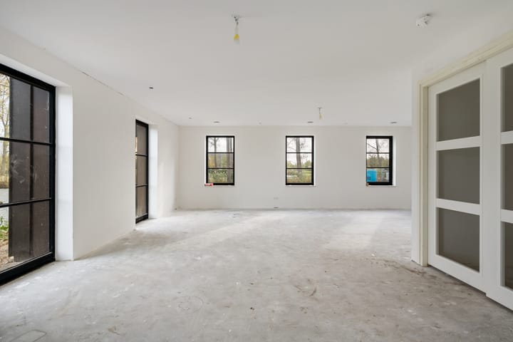 Foto 15 van Ambachtsheerenlaan 5-B