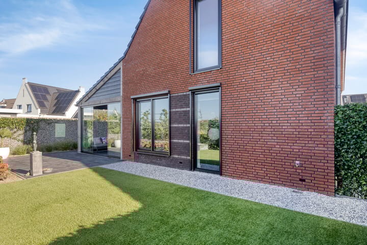 Foto 31 van Piccolostraat 1