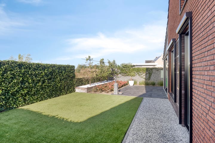 Foto 32 van Piccolostraat 1