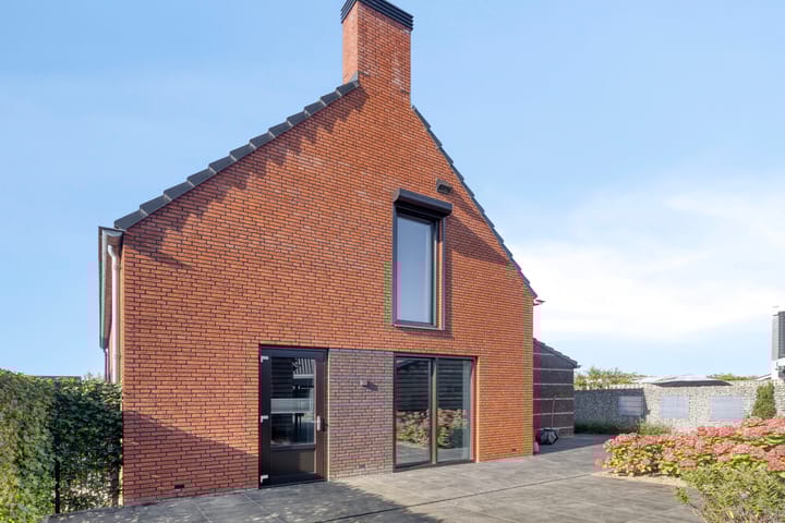 Foto 35 van Piccolostraat 1