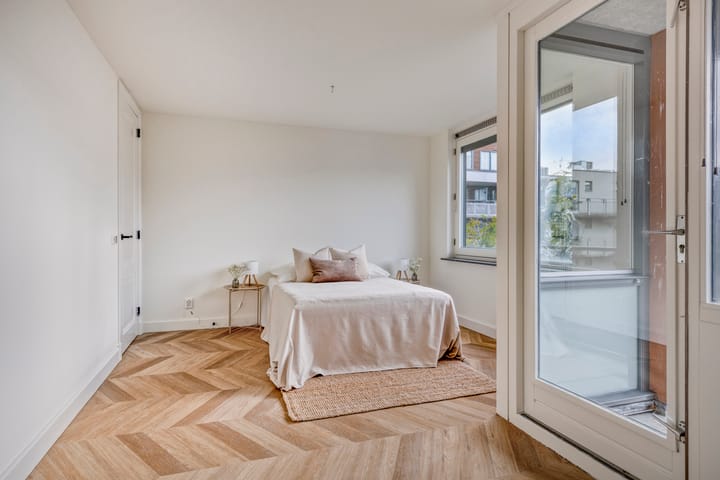 Photo 19 of Valkenburgerstraat 211