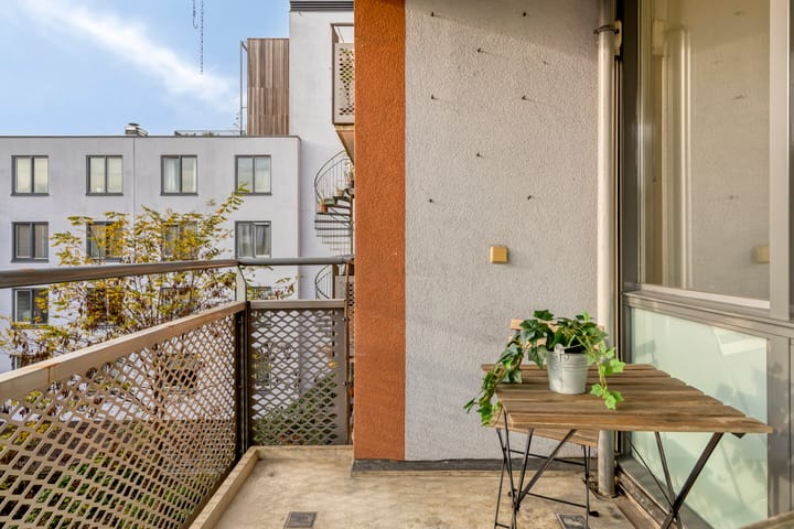 Photo 23 of Valkenburgerstraat 211