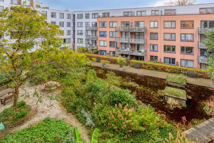 Photo 25 of Valkenburgerstraat 211