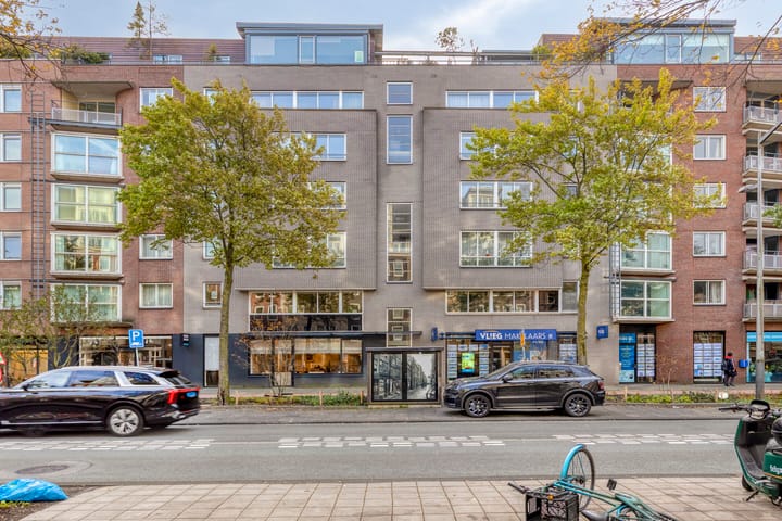 Photo 28 of Valkenburgerstraat 211