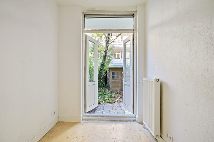 Foto 11 van Orteliusstraat 228-H