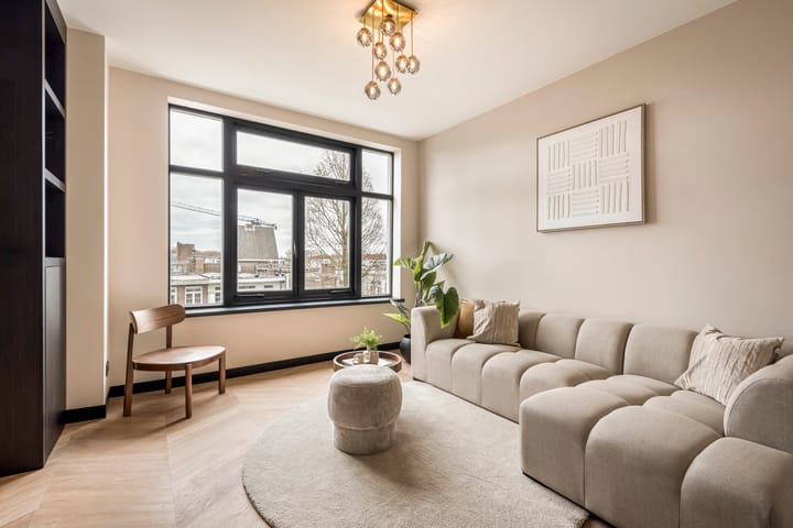 Photo 6 of Vrijheidslaan 37-4