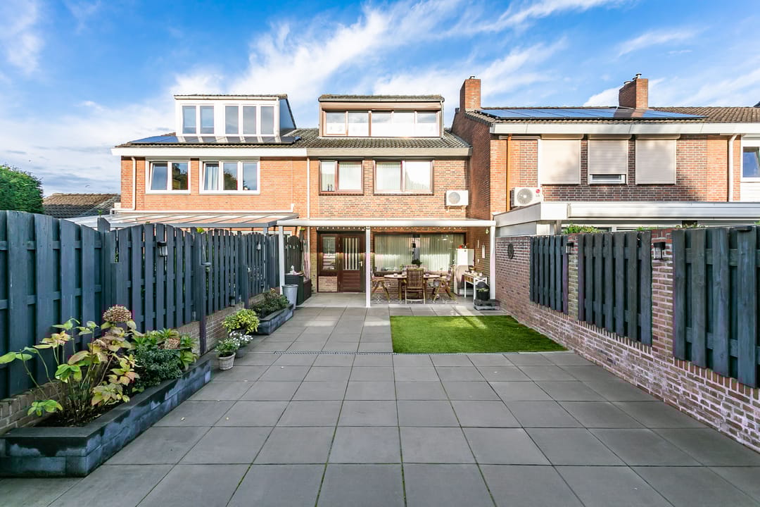 Photo 2 of Klingbemden 133