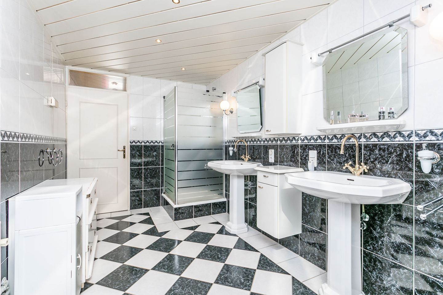 Photo 29 of Klingbemden 133