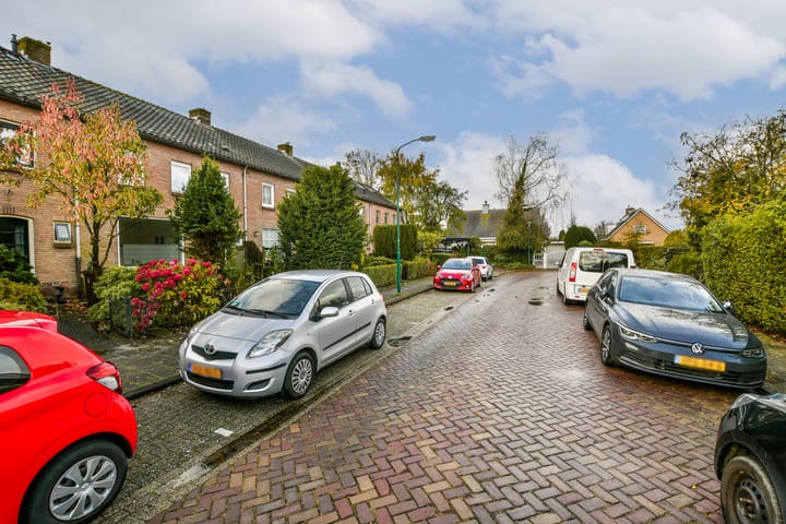 Photo 2 of Vredelantstraat 65