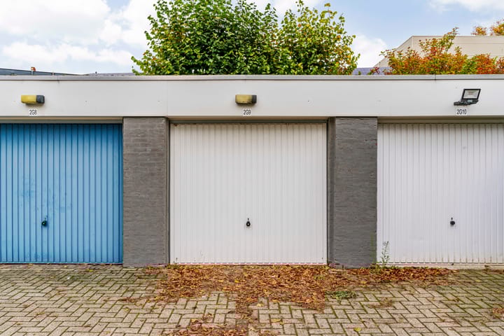 Photo 3 of Julianastraat 8