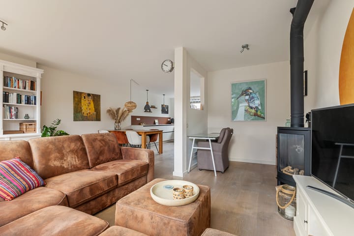 Photo 11 of Van Koetsveldstraat 12