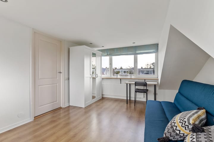 Photo 32 of Van Koetsveldstraat 12