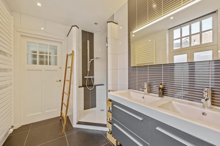 Foto 28 van Charles Ruysstraat 41