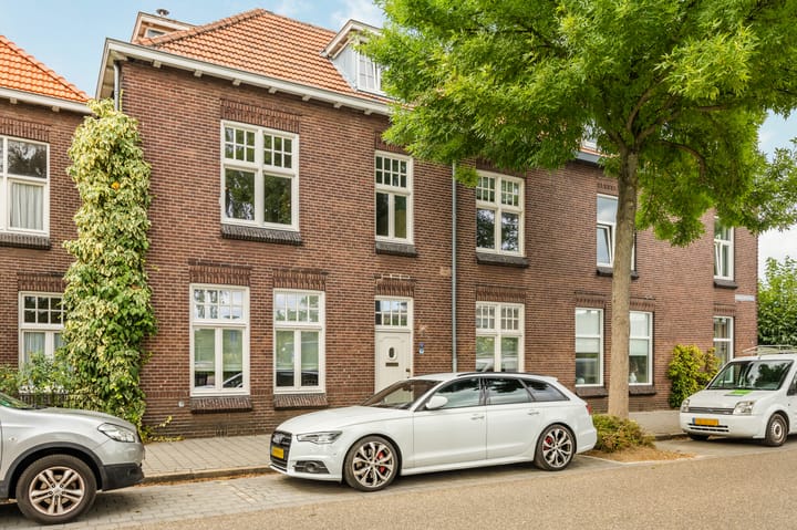 Foto 38 van Charles Ruysstraat 41