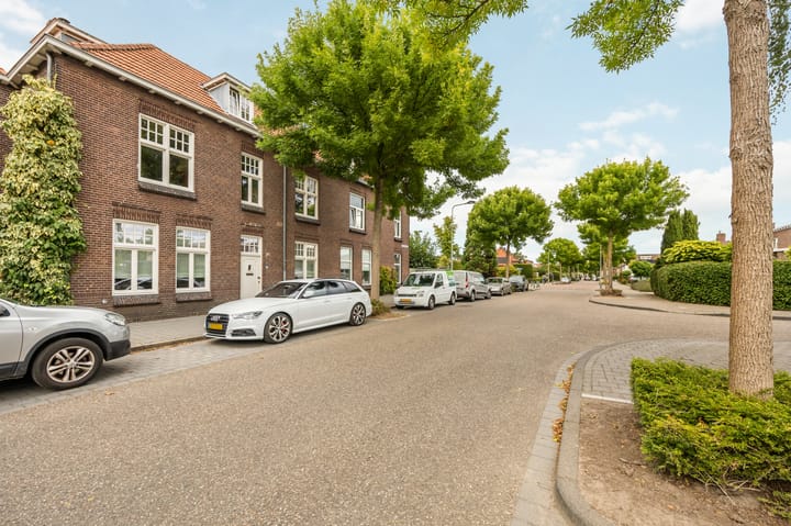 Foto 40 van Charles Ruysstraat 41