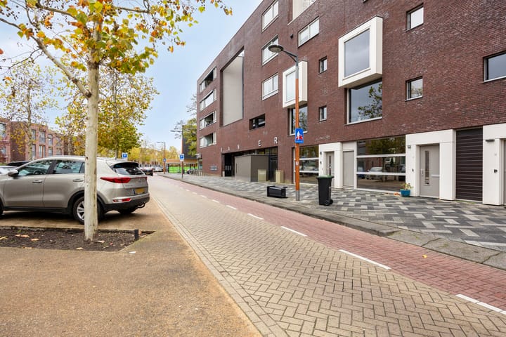 Foto 5 van Banier 57