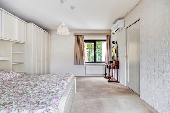 Photo 22 of Marinus de Jongstraat 18